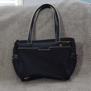 Vera Bradley Bistro Black Purse Bag Handbag Shoulder Bag Patent Leather Trim